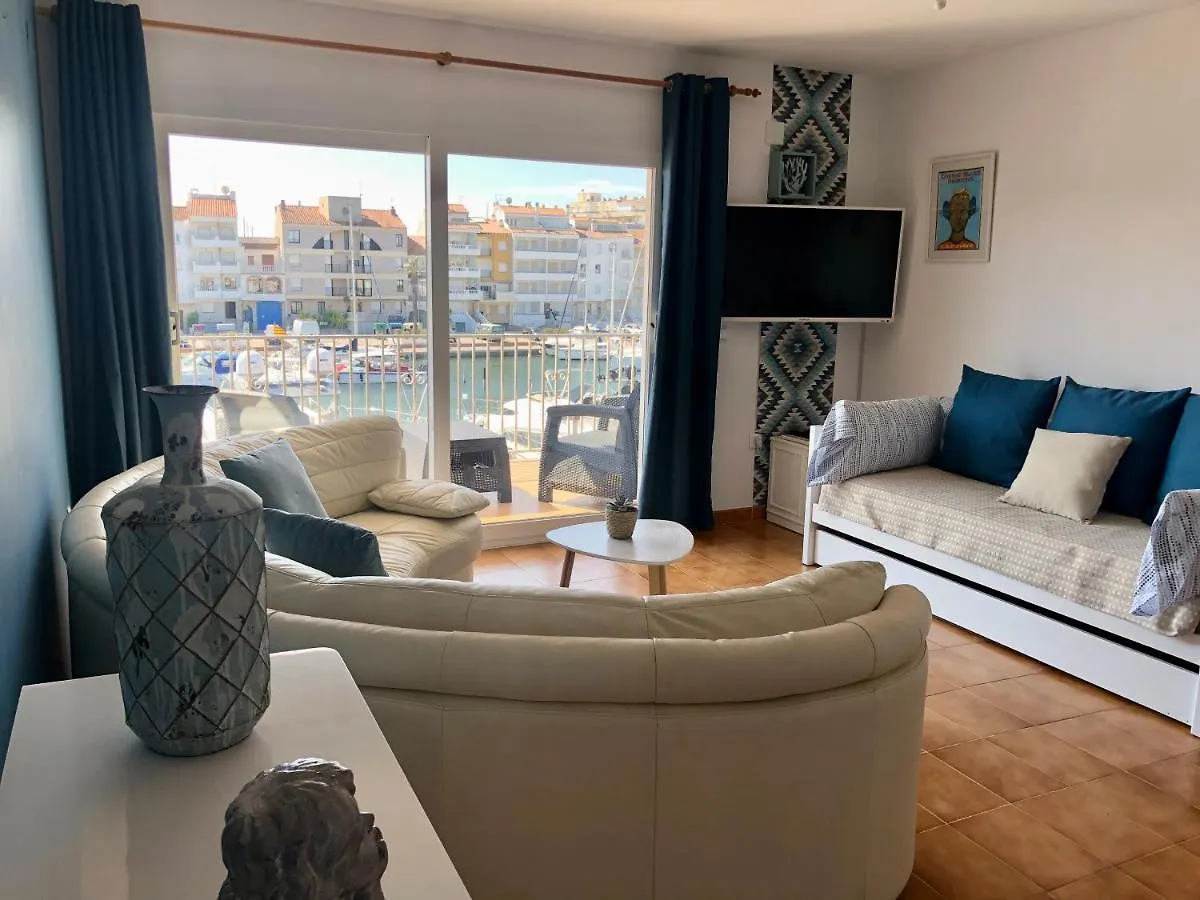 Appartement 80 m2,Port Rhodes D-2 chambres, terrasse panoramique, vue sur le canal principal d’Empuriabrava  Empuriabrava