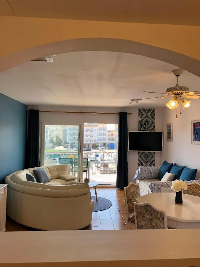 Appartement 80 M2,Port Rhodes D-2 Chambres, Terrasse Panoramique, Vue Sur Le Canal Principal D\'Empuriabrava location