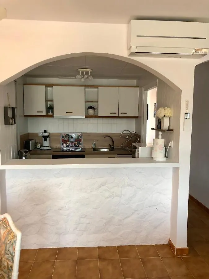 Appartement 80 m2,Port Rhodes D-2 chambres, terrasse panoramique, vue sur le canal principal d’Empuriabrava Espagne
