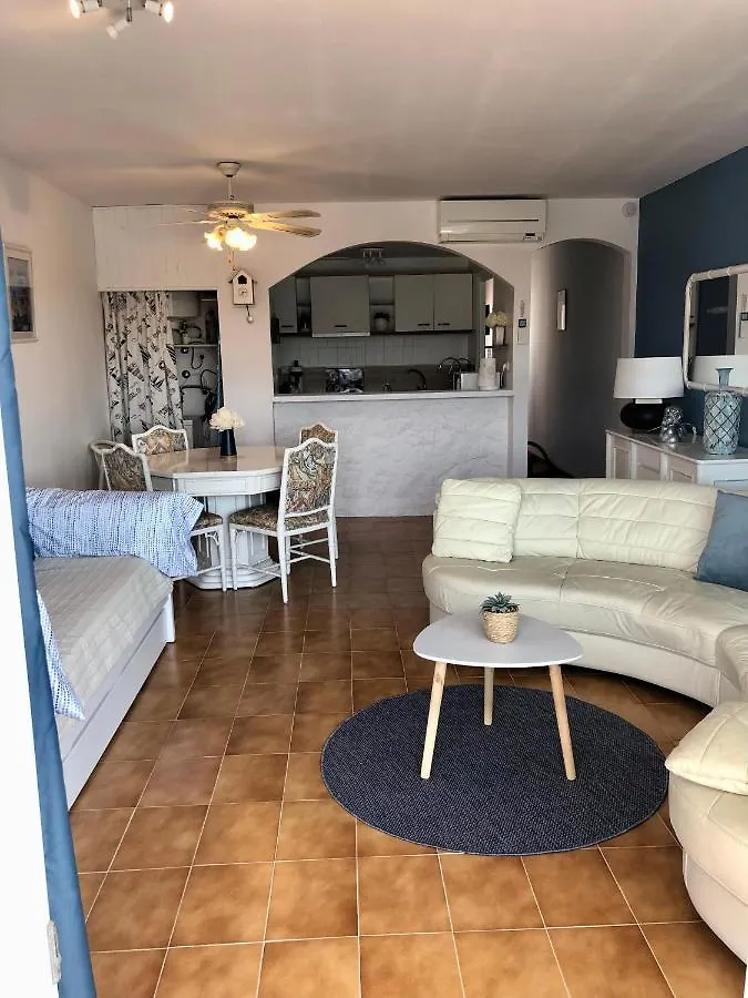 Appartement 80 m2,Port Rhodes D-2 chambres, terrasse panoramique, vue sur le canal principal d’Empuriabrava